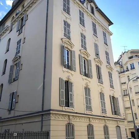 Agreable 2 Pieces Au Coeur De Nizza